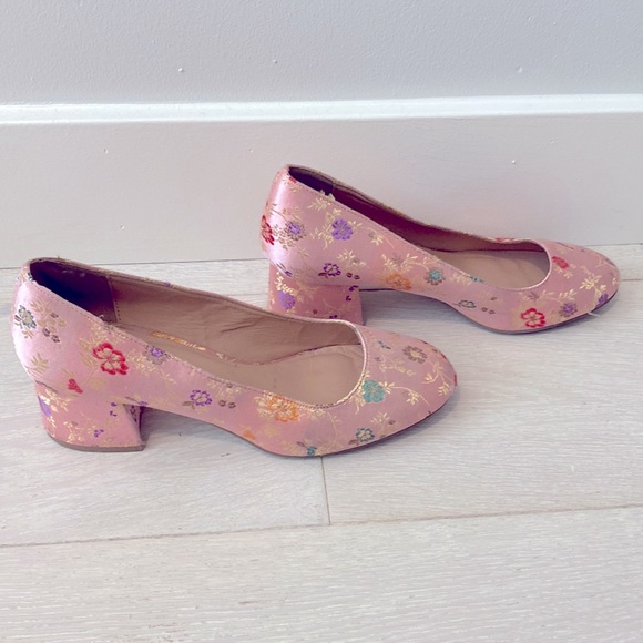 Pink City Classified Heels. Size 8.5 - Picture 4 of 7